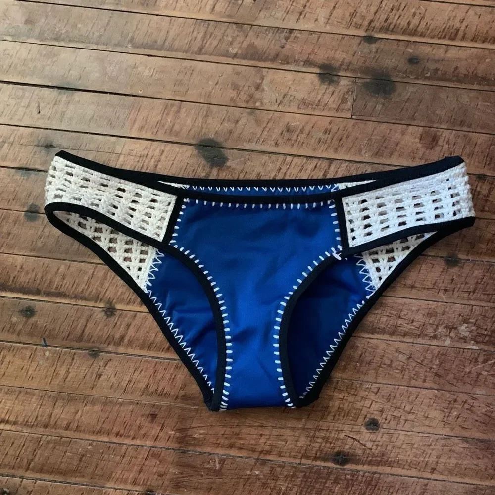 Victoria’s Secret electric blue crochet S bikini bottoms